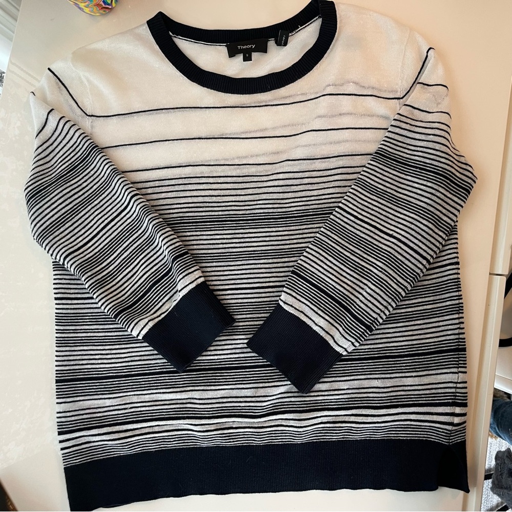 Summerweight Theory sweater